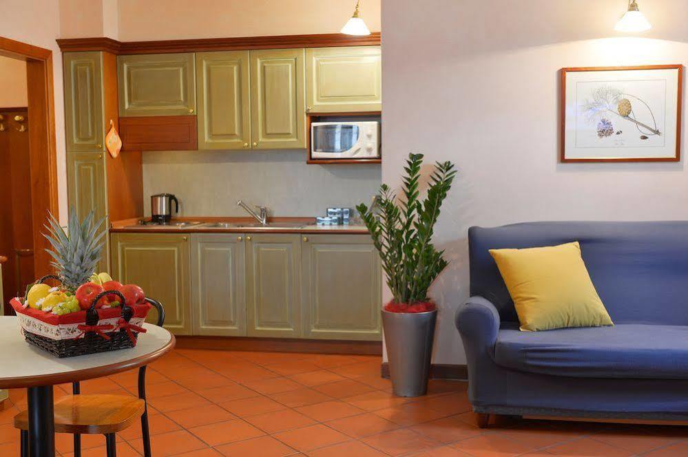 Residence Del Messaggero Rovereto  Eksteriør billede